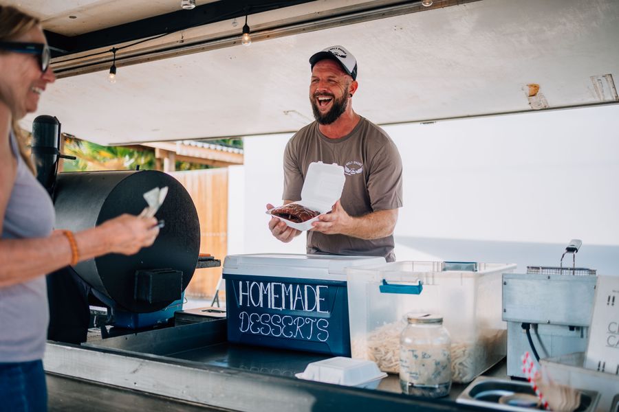 Holy Smoke Bonaire exterior